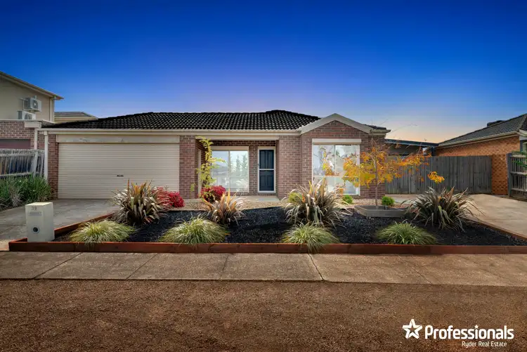 39 Mcburnie Drive, Kurunjang VIC 3337