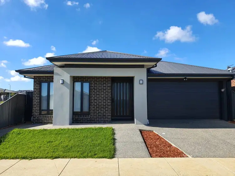 5 Bowerbird Grange, Winter Valley VIC 3358