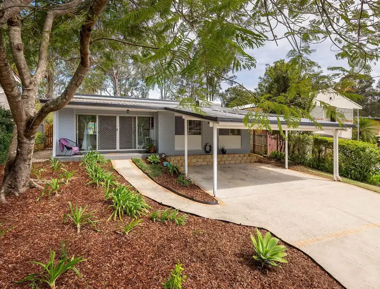 18 Frenchs Road, Petrie QLD 4502
