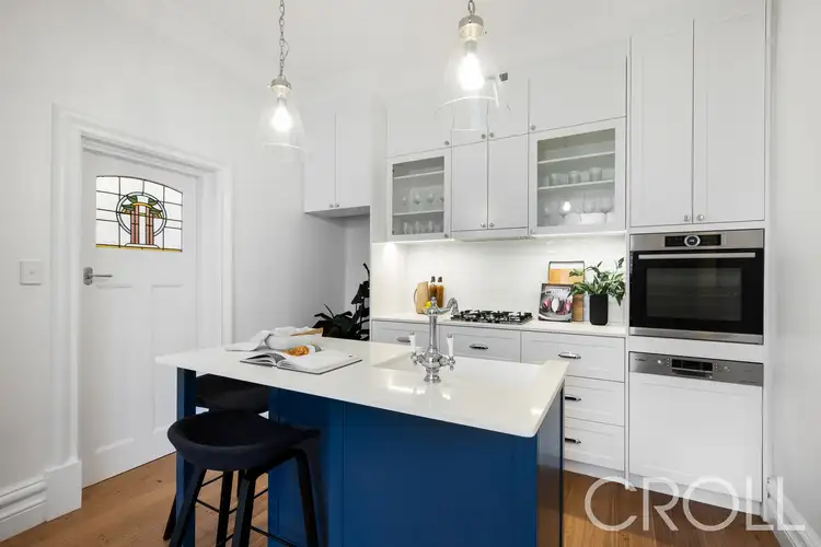 Third view of Homely apartment listing, 4/21 Murdoch St, Cremorne NSW 2090