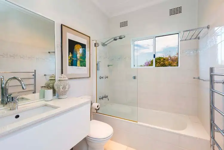 Sixth view of Homely apartment listing, 3/19 Edwards Bay Road, Mosman NSW 2088