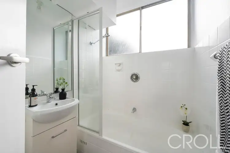 Sixth view of Homely apartment listing, 2/3 Yeo Street, Neutral Bay NSW 2089