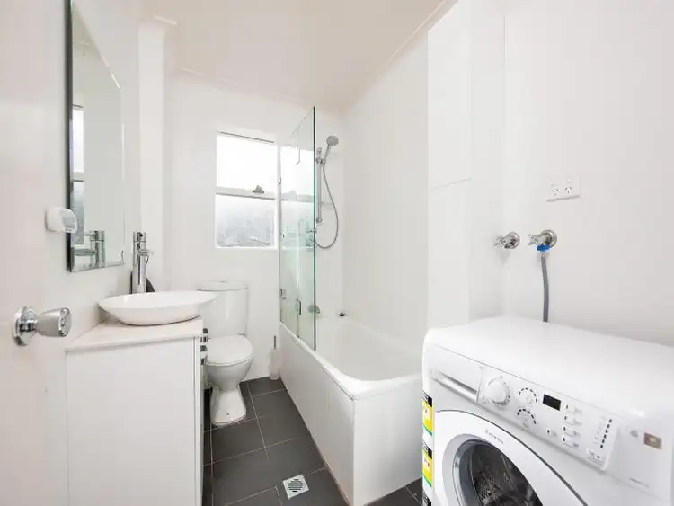 Fifth view of Homely apartment listing, 2/129 Holt Avenue, Cremorne NSW 2090