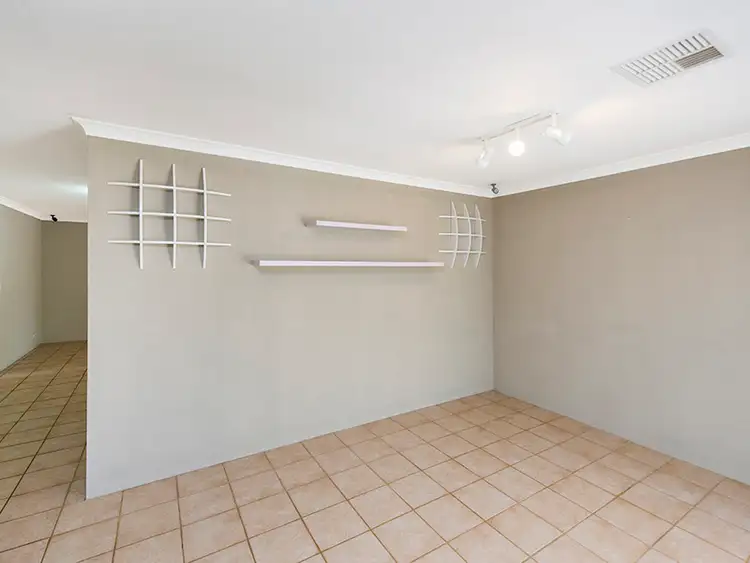 Seventh view of Homely other listing, 12 Criollo Pl, Stratton WA 6056