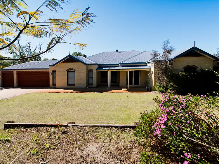 10 Barbera Ln, The Vines WA 6069