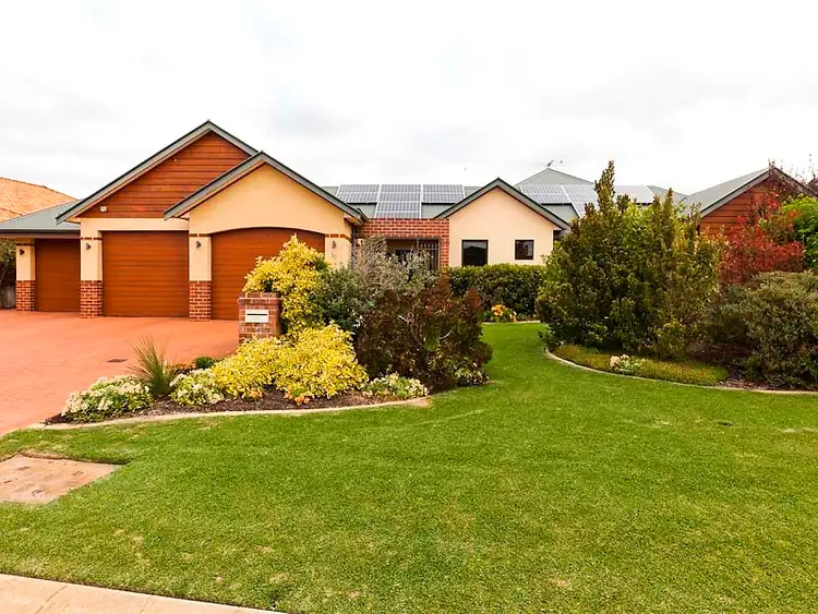 10 Brentwood Way, The Vines WA 6069