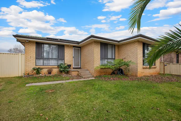 2 Andrew Town Place
