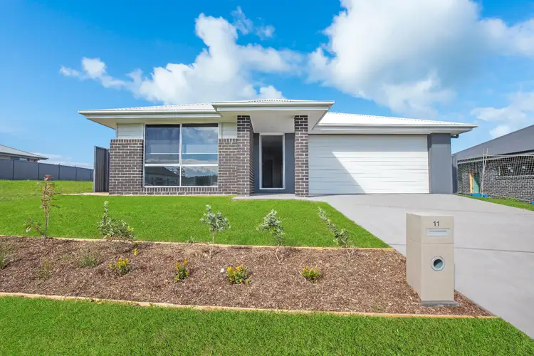 11 St John Terrace, Lake Cathie NSW 2445