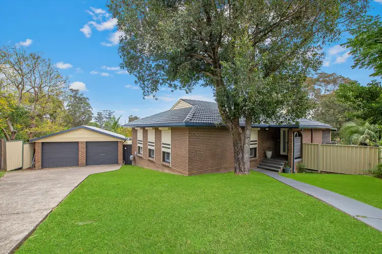 4 Bach Close, Cranebrook NSW 2749