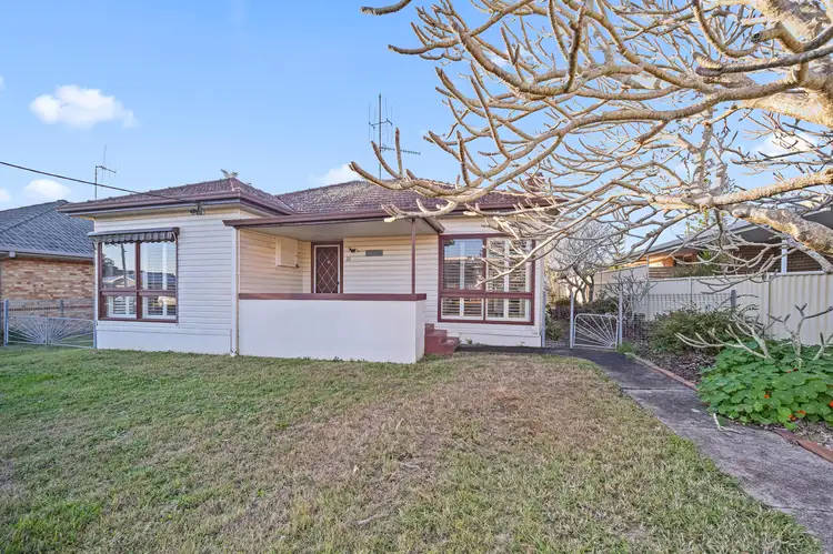 21 Robert Street, Forster NSW 2428