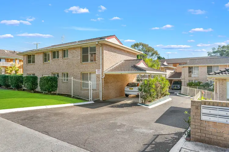 Main view of Homely unit listing, 2/16 Crisallen Street, Port Macquarie NSW 2444