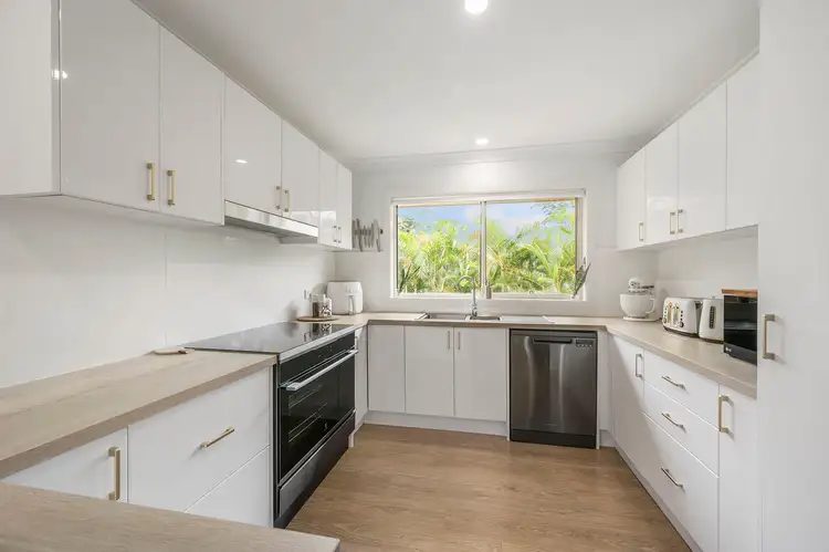 Sixth view of Homely villa listing, 2/11 Mcintyre Close, Port Macquarie NSW 2444