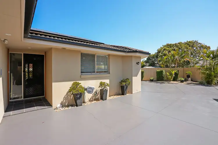 2/5 Boronia Close, Tuncurry NSW 2428