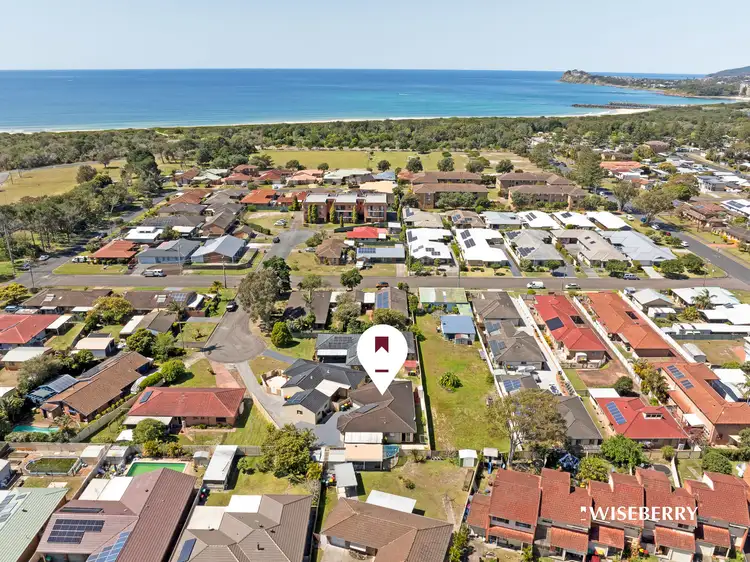 Fifth view of Homely villa listing, 2/5 Boronia Close, Tuncurry NSW 2428