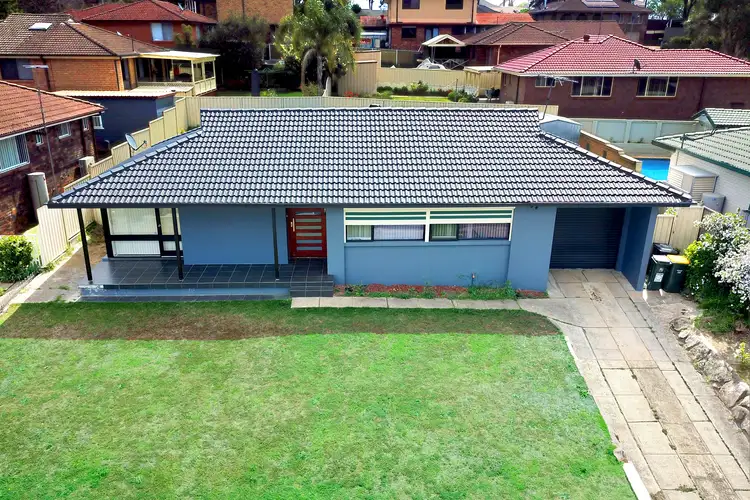338 The Parkway, Bradbury NSW 2560