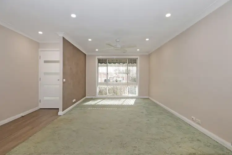 Third view of Homely semi-detached listing, 1/17 Neilson Crescent, Bligh Park NSW 2756