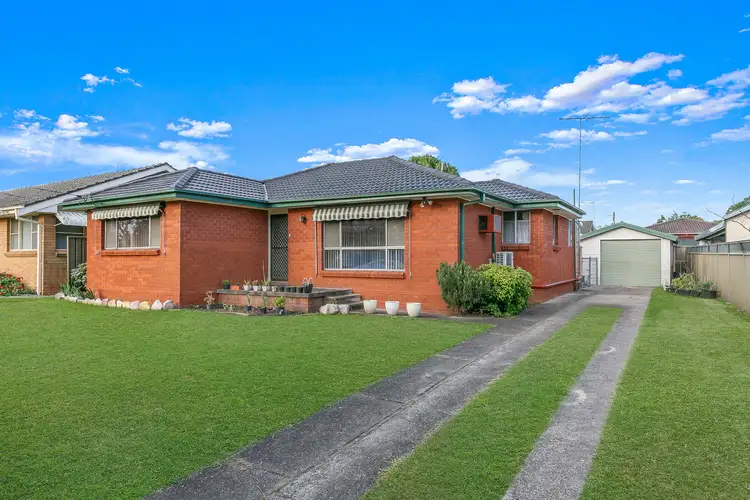 15 Thompson Avenue, Hobartville NSW 2753