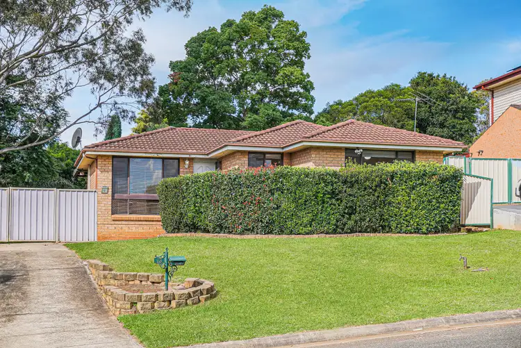 13 Agrippa St, Rosemeadow NSW 2560