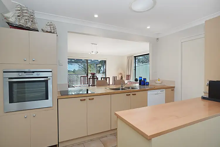 Fourth view of Homely house listing, 3 Alexis Pl, Rosemeadow NSW 2560