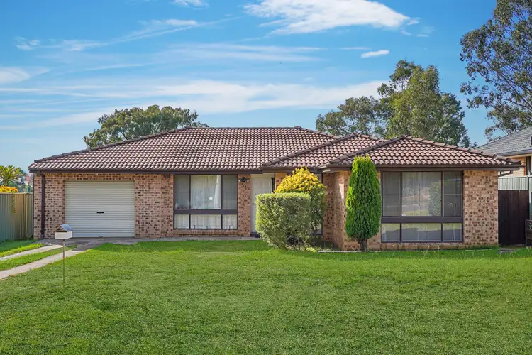 3 Alexis Place, Rosemeadow NSW 2560