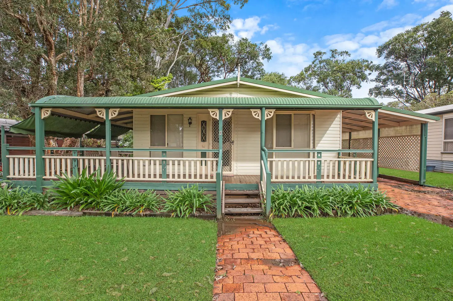 Main view of Homely house listing, 4/140 Matthew Flinders Drive, Port Macquarie NSW 2444