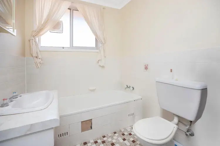 Sixth view of Homely unit listing, 11/14 Arncliffe Avenue, Port Macquarie NSW 2444