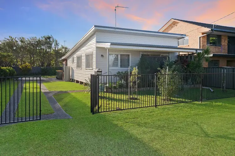 477 Ocean Drive, Laurieton NSW 2443