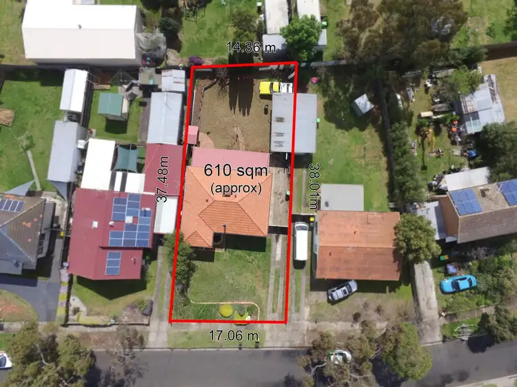 24 Snowden Street