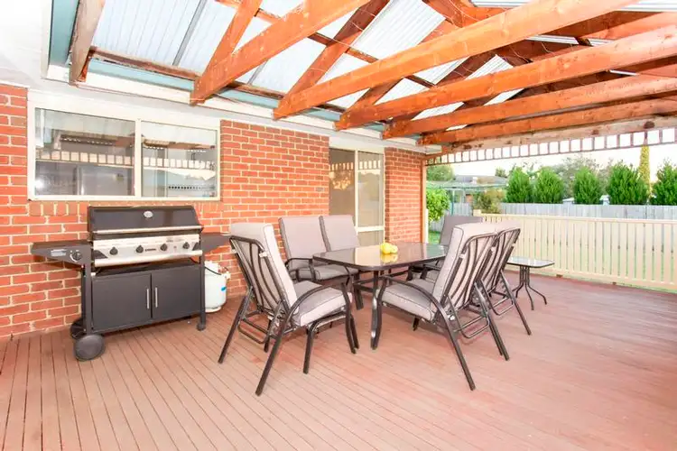Fourth view of Homely house listing, 4 Pinnacle Place, Berwick VIC 3806