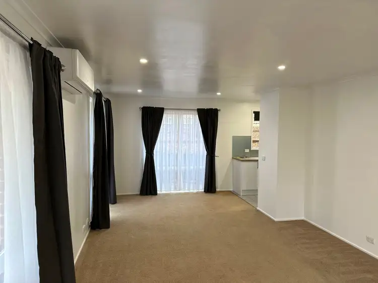 Fourth view of Homely house listing, 2/2-4 Blackwood Drive, Narre Warren VIC 3805