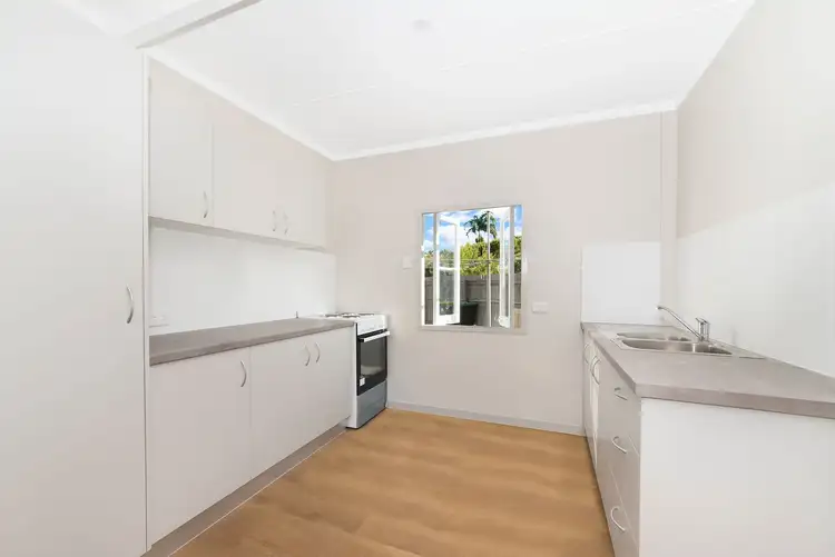 Sixth view of Homely semi-detached listing, 34 Somer Street, Hyde Park QLD 4812