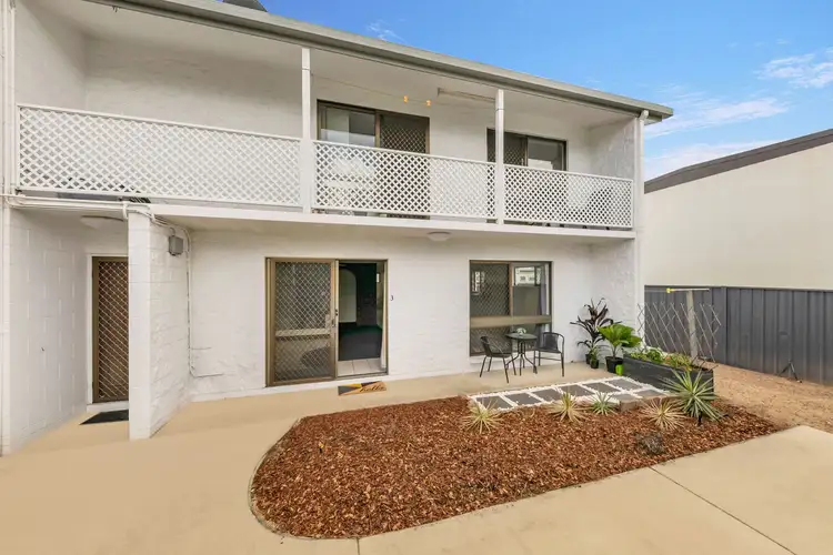 3/44 Cheyne Street, Pimlico QLD 4812