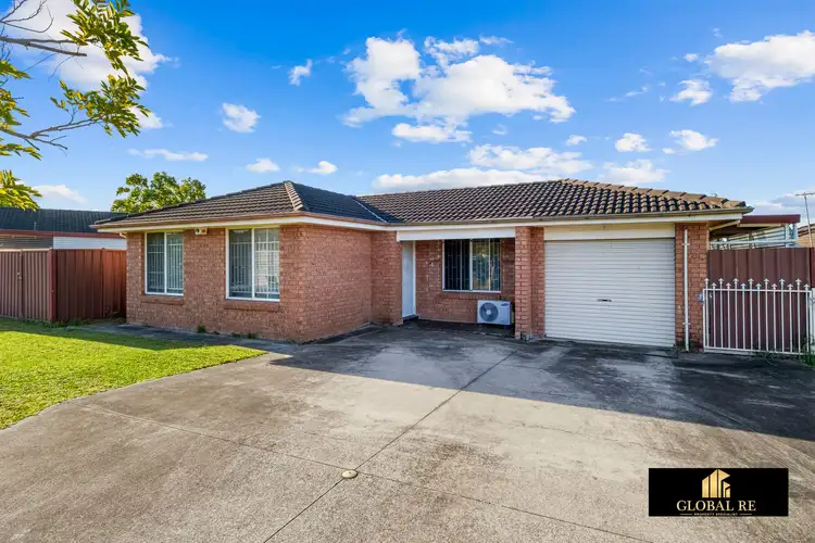 2 Powell Close, Edensor Park NSW 2176