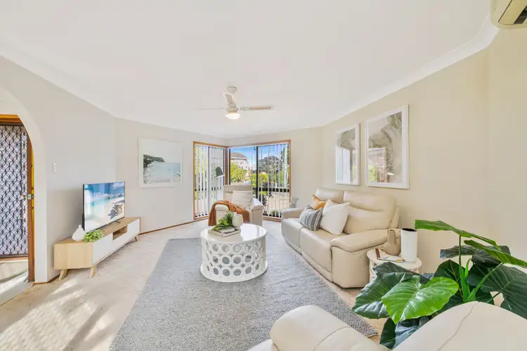 Second view of Homely house listing, 5 Kindarun Close, Killarney Vale NSW 2261