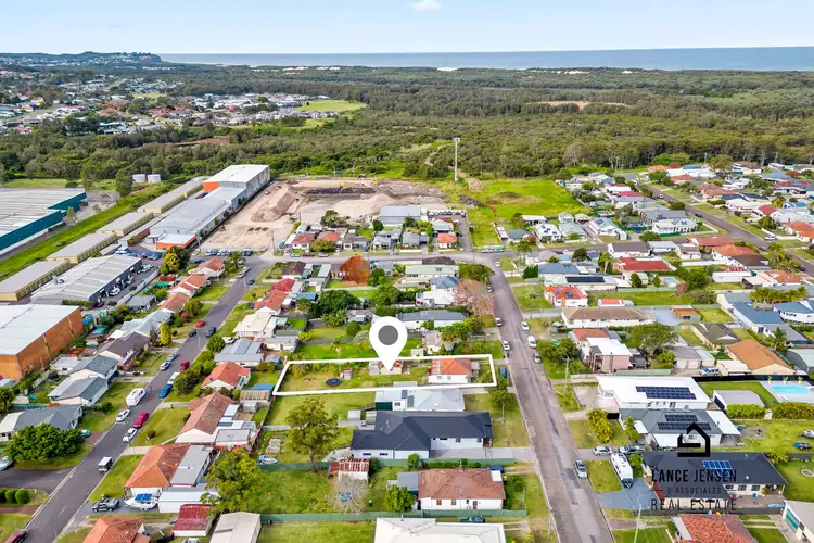 11 Redrose Avenue, Belmont NSW 2280