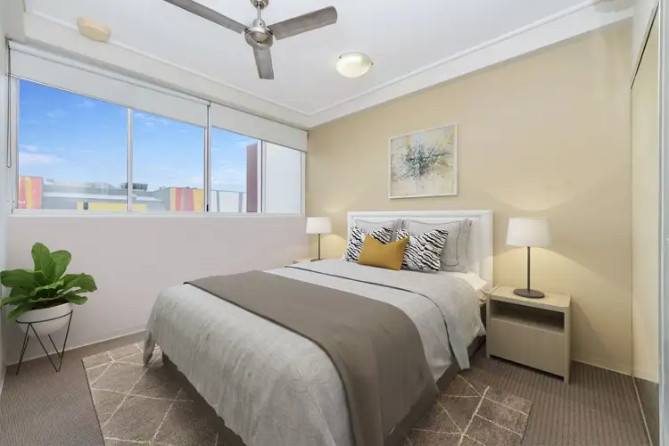 2-4 Kingsway Place