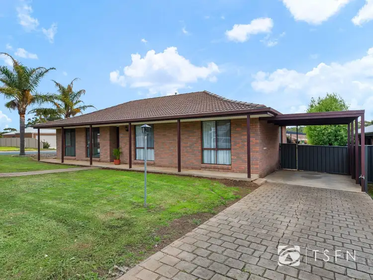 24 Nabilla Crescent, Strathdale VIC 3550