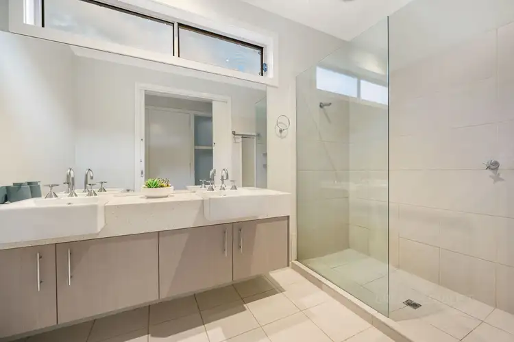 Fifth view of Homely house listing, 33 Moorookyle Avenue, Tarneit VIC 3029