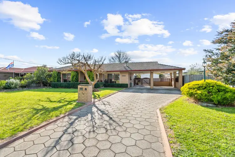 60 Queen Street, Rosedale VIC 3847