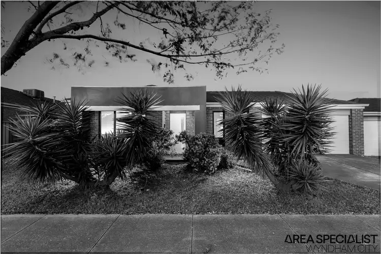 7 Holmewood Avenue, Deer Park VIC 3023