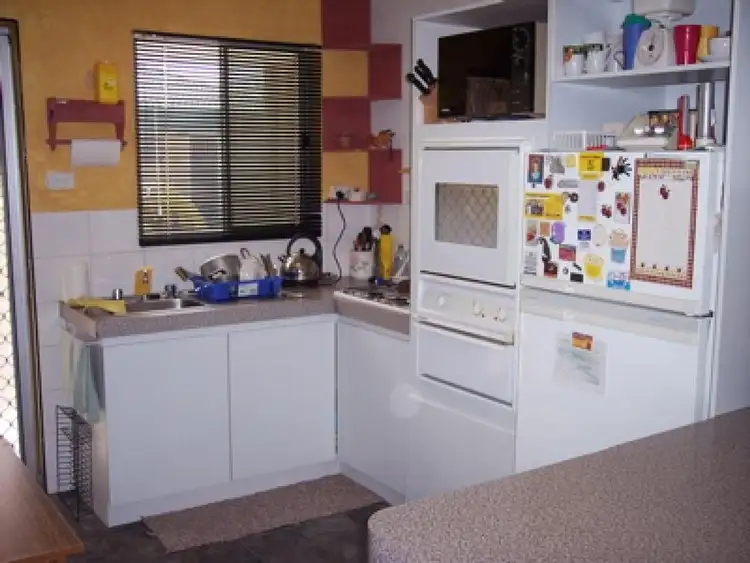 Second view of Homely house listing, 7/2 Uldina Place, Pinjarra WA 6208