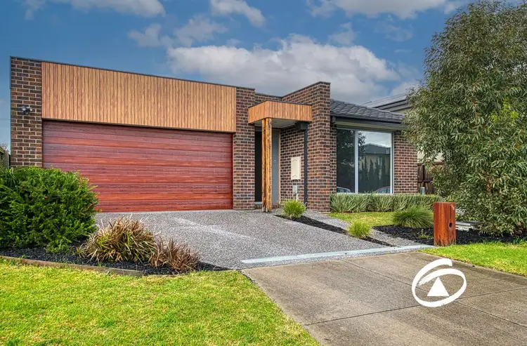 Main view of Homely house listing, 5 Pettit Close, Berwick VIC 3806