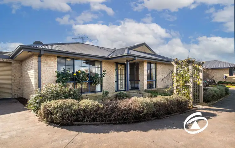 2/39 Ebony Drive, Pakenham VIC 3810