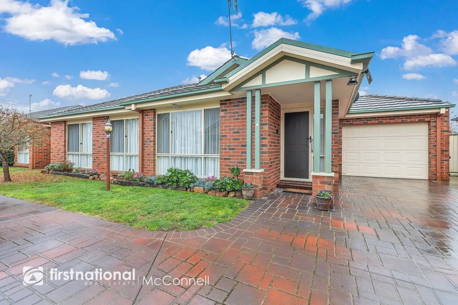 Main view of Homely townhouse listing, 2/8 Unwin Street, Kyabram VIC 3620