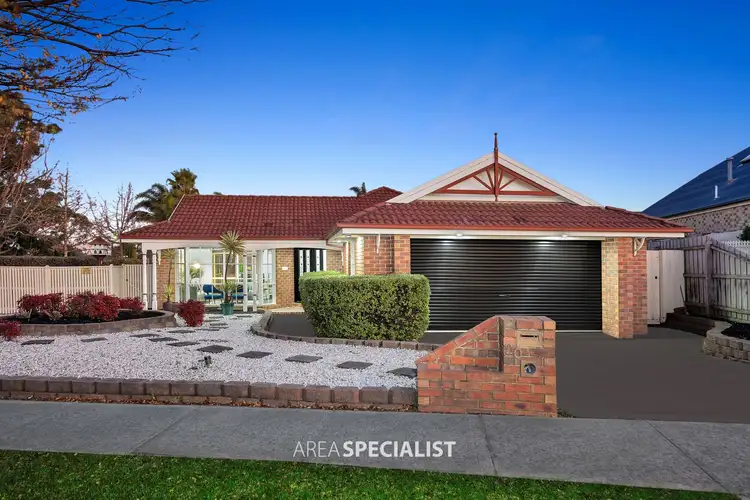 20 Caversham Terrace, Lynbrook VIC 3975