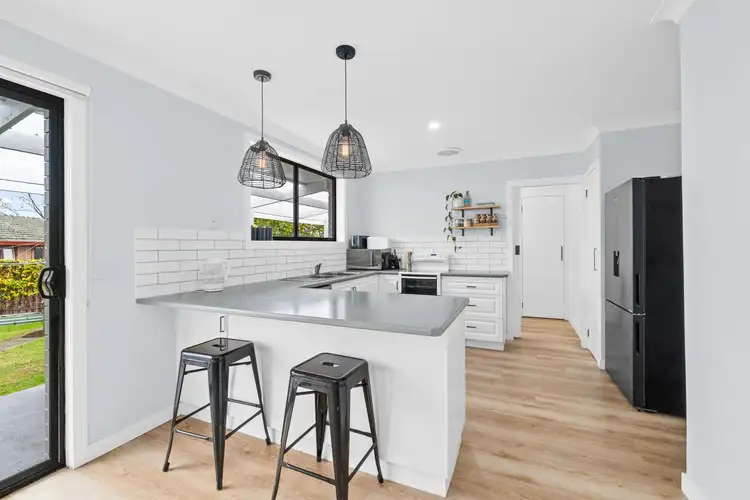 Sixth view of Homely house listing, 15 Heather Grove, Traralgon VIC 3844