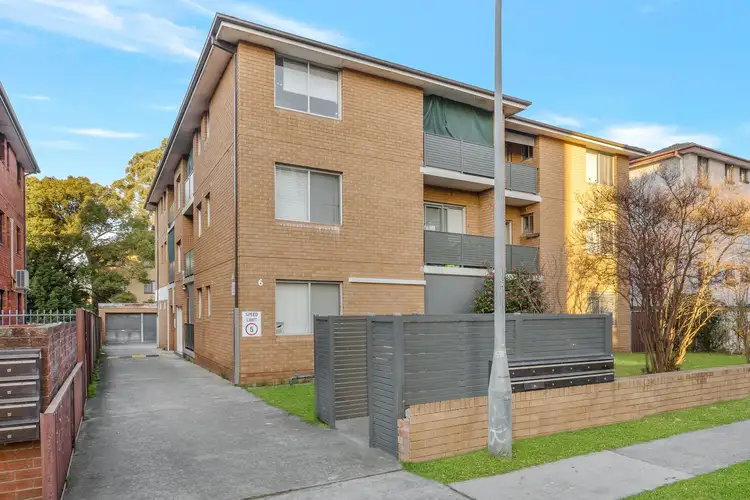 9/6 Goulburn Street, Warwick Farm NSW 2170