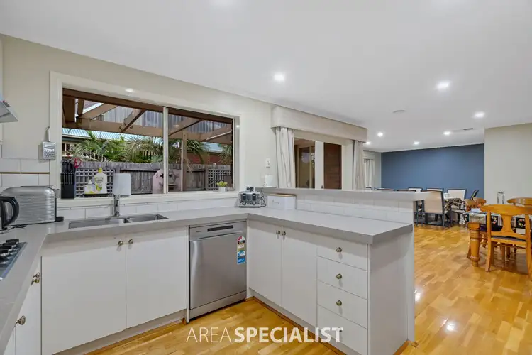 Sixth view of Homely house listing, 5 Rosewood Court, Narre Warren South VIC 3805