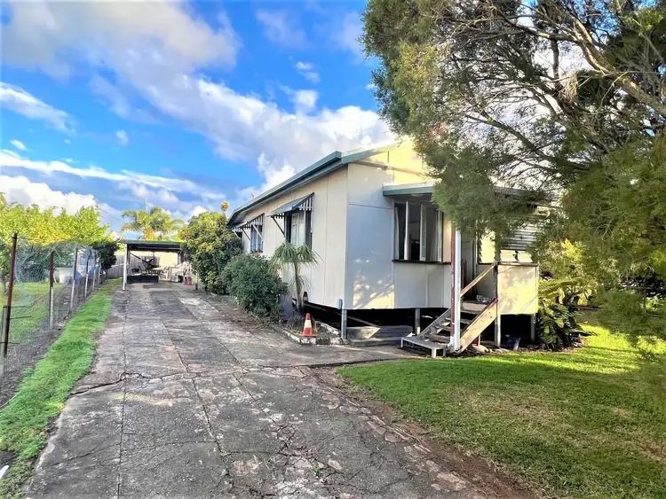 4 Phillips Street, Sarina QLD 4737