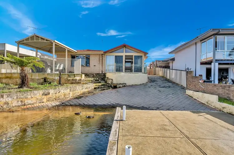 Second view of Homely house listing, 10 Tanderra Place, South Yunderup WA 6208